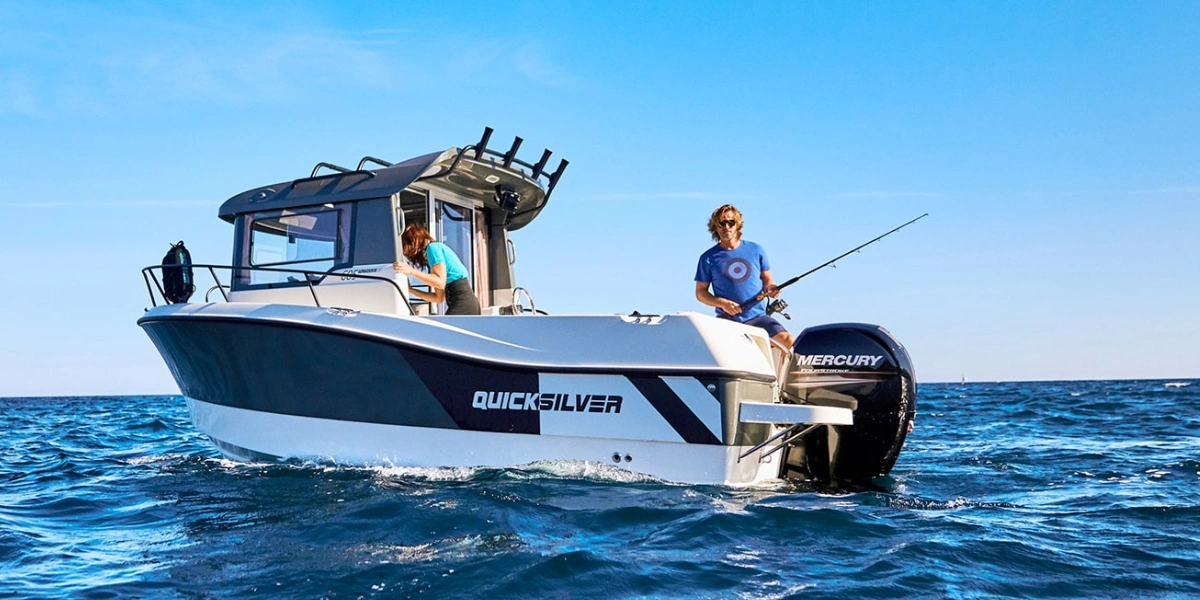 Quicksilver Activ 705 Pilothouse