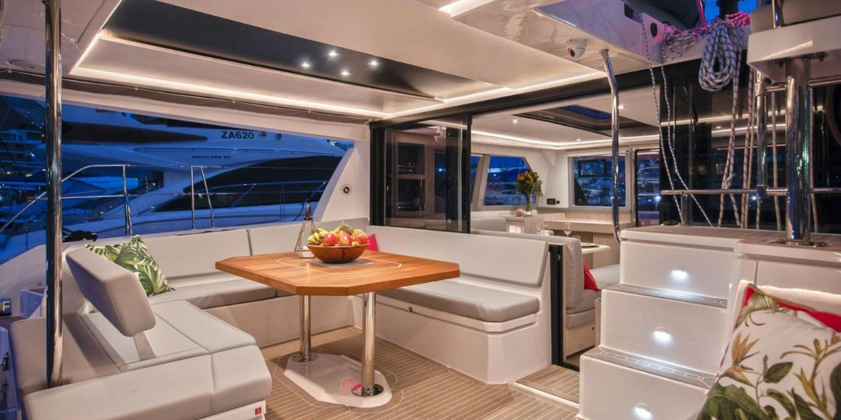 leopard 45 interieur