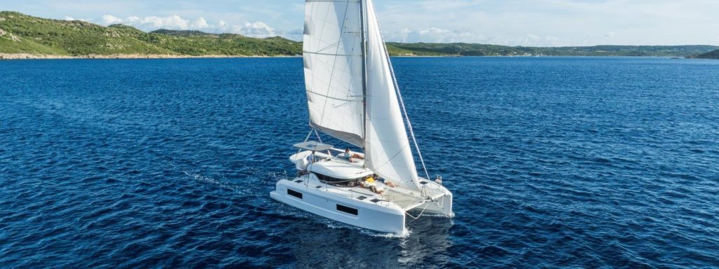 catamaran-lagoon-38-slider-30_0