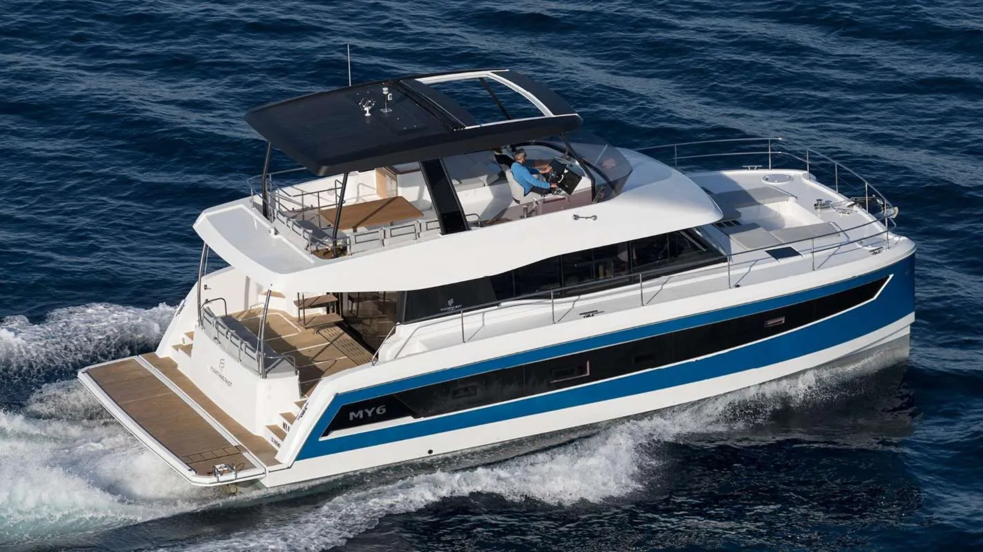 catamaran moteur de cote